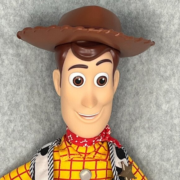 Disney Pixar Toy Story Sheriff Woody Pull String Talking Action Figure hat UKCA - Picture 2 of 11